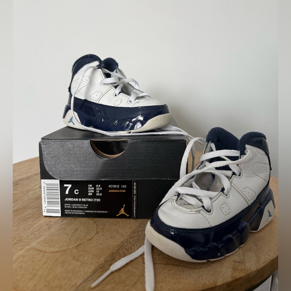 Jordan Kids Sneakers - White and Navy